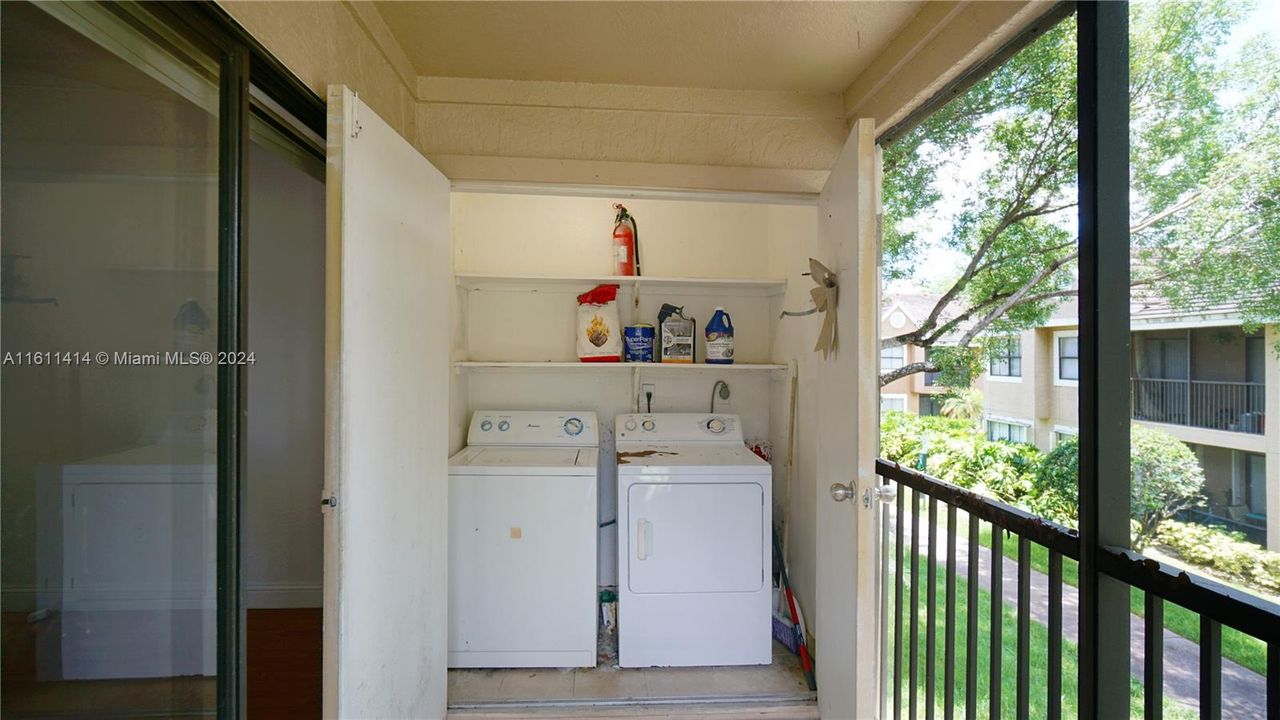 For Rent: $1,875 (1 beds, 1 baths, 586 Square Feet)