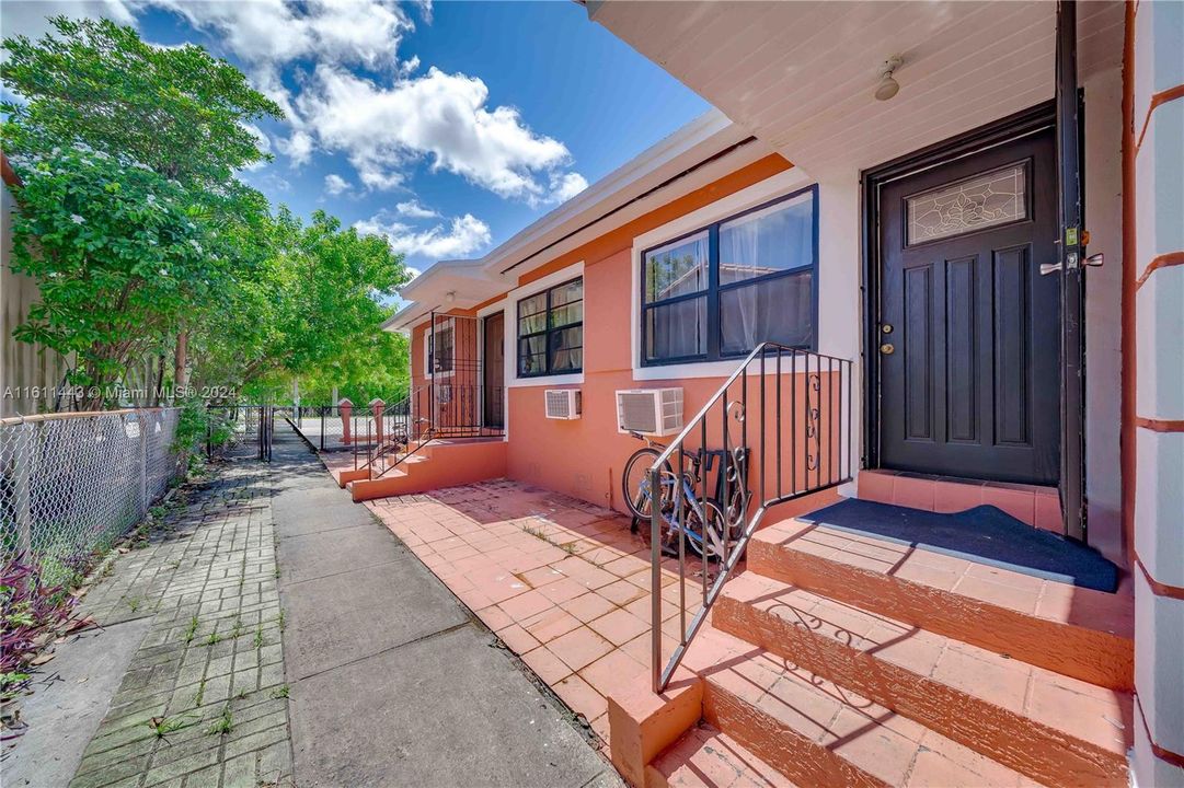 En Venta: $749,999 (0 camas, 0 baños, 1746 Pies cuadrados)