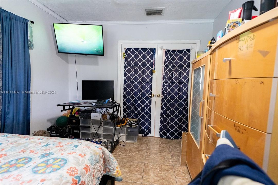 En Venta: $480,000 (3 camas, 2 baños, 1463 Pies cuadrados)