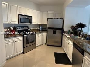 For Rent: $2,900 (3 beds, 2 baths, 1188 Square Feet)