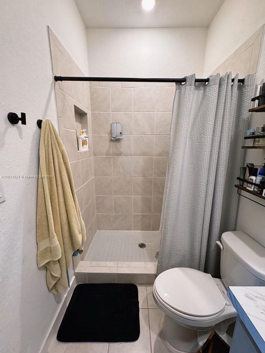 В аренду: $2,500 (2 спален, 2 ванн, 1208 Квадратных фут)