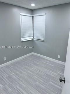 For Rent: $2,450 (2 beds, 2 baths, 963 Square Feet)