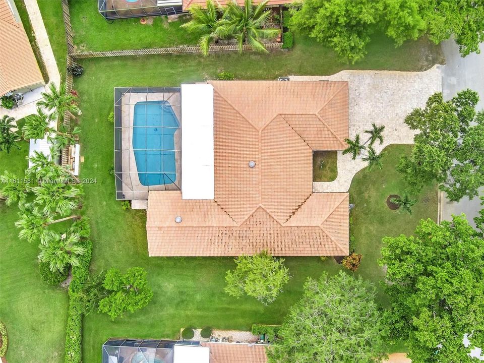 En Venta: $769,000 (4 camas, 2 baños, 2336 Pies cuadrados)