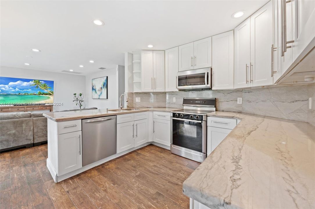 For Sale: $617,500 (4 beds, 2 baths, 2607 Square Feet)