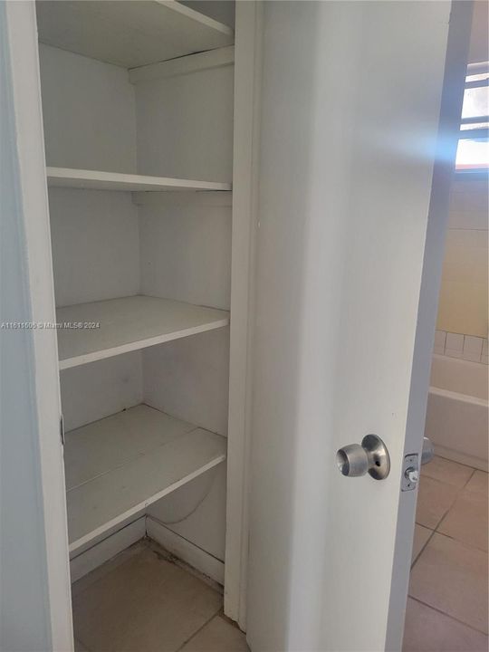 En Renta: $2,200 (2 camas, 1 baños, 1500 Pies cuadrados)