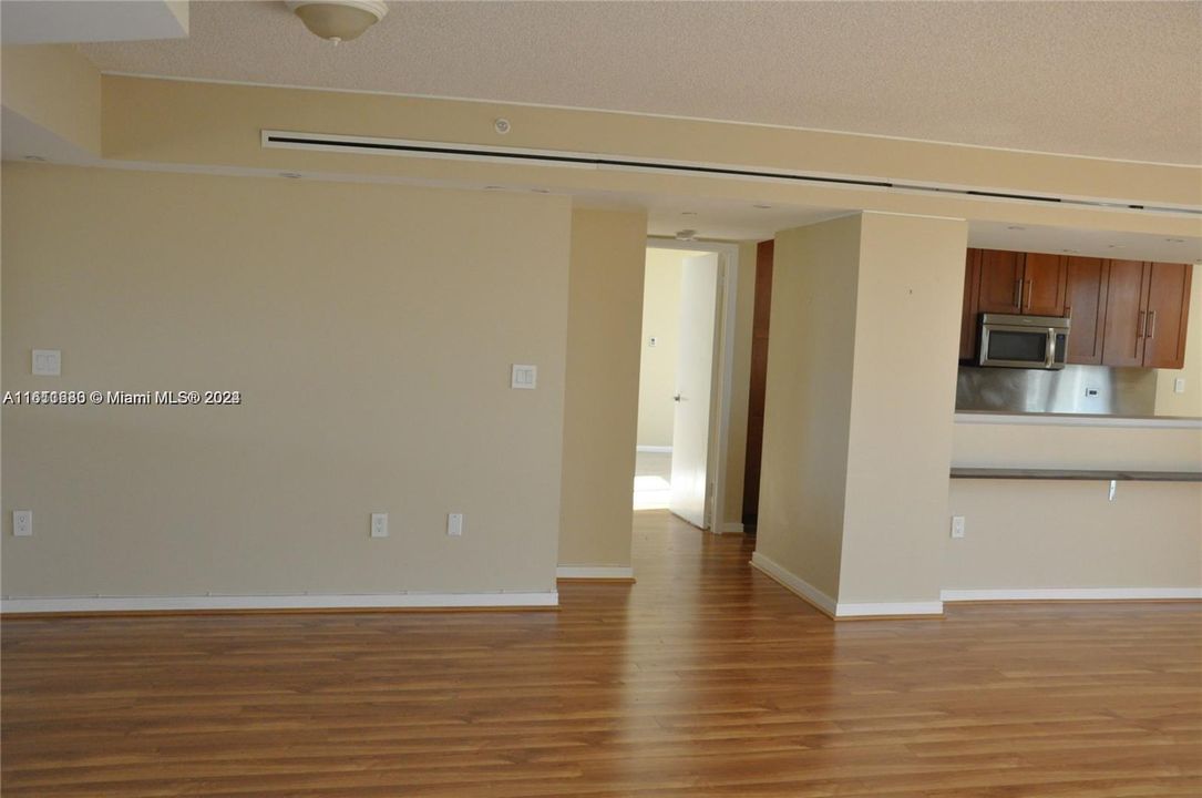 For Rent: $5,750 (2 beds, 2 baths, 1440 Square Feet)