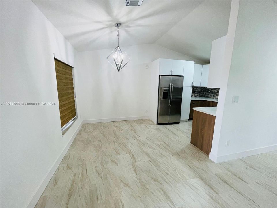 For Rent: $3,100 (3 beds, 2 baths, 1197 Square Feet)