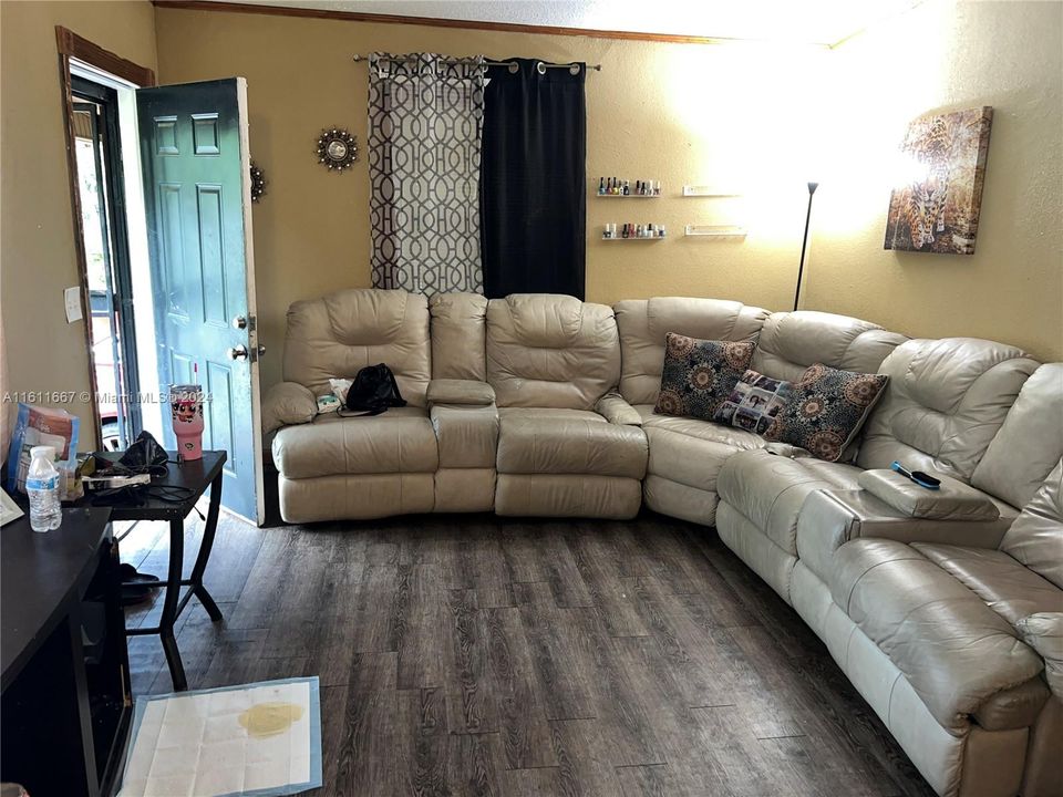 For Sale: $143,000 (3 beds, 1 baths, 0 Square Feet)