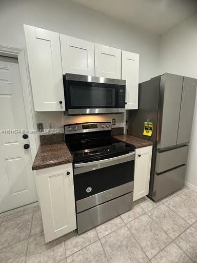 For Rent: $2,750 (2 beds, 1 baths, 1029 Square Feet)