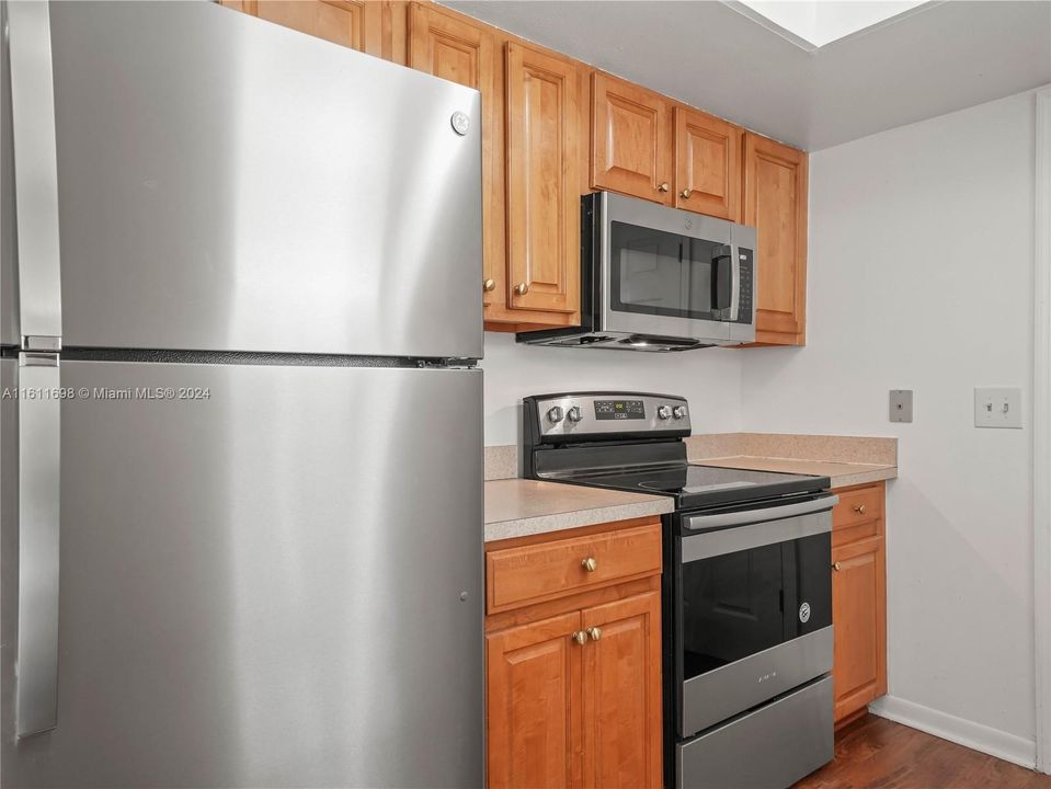 For Sale: $270,000 (3 beds, 3 baths, 0 Square Feet)