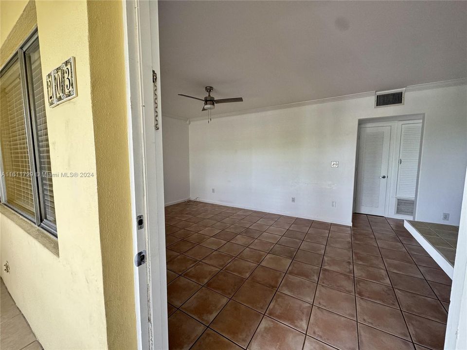 En Venta: $167,500 (1 camas, 1 baños, 690 Pies cuadrados)