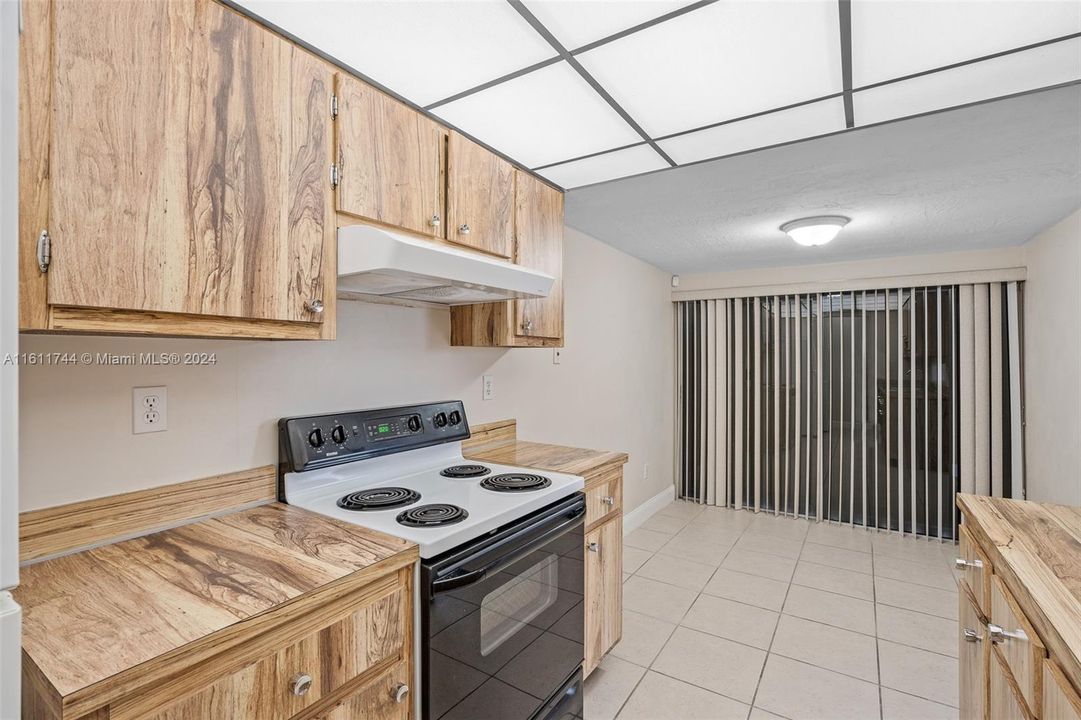 Activo con contrato: $458,000 (3 camas, 2 baños, 1276 Pies cuadrados)