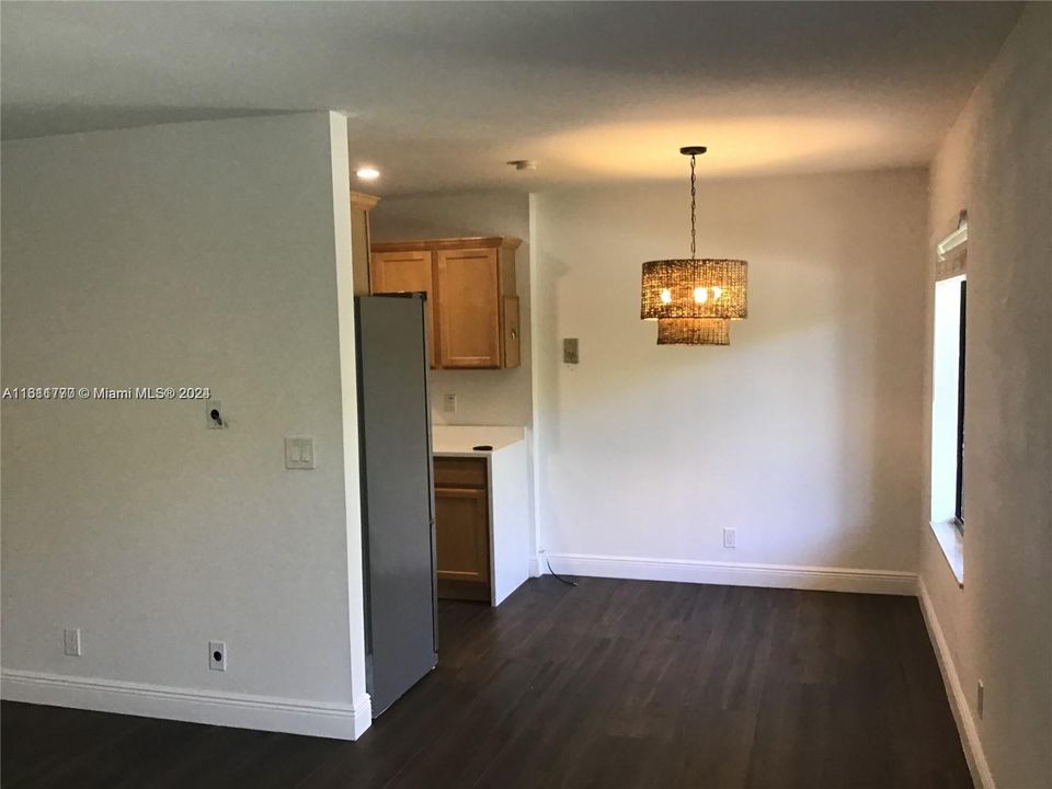 For Rent: $2,300 (2 beds, 2 baths, 1100 Square Feet)