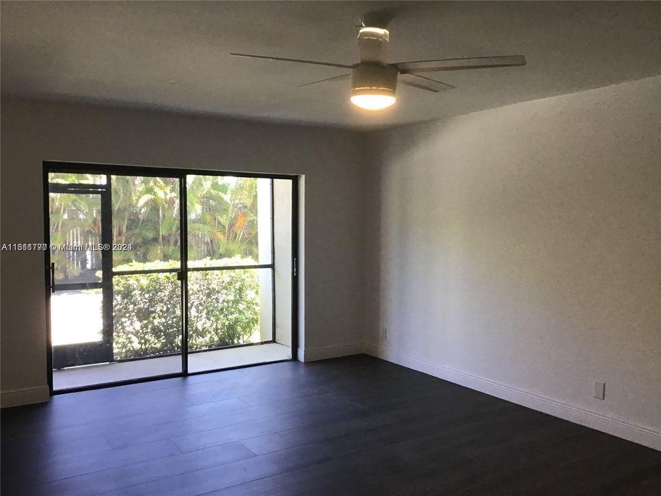 For Rent: $2,300 (2 beds, 2 baths, 1100 Square Feet)