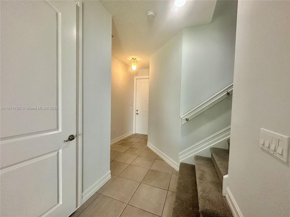 For Rent: $3,500 (3 beds, 2 baths, 2222 Square Feet)