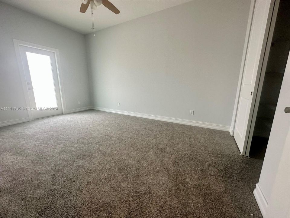 For Rent: $3,500 (3 beds, 2 baths, 2222 Square Feet)