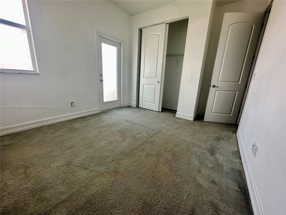 For Rent: $3,500 (3 beds, 2 baths, 2222 Square Feet)