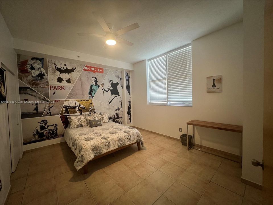 For Rent: $2,300 (1 beds, 1 baths, 783 Square Feet)