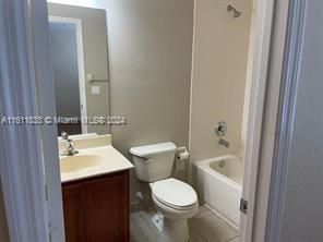 For Rent: $2,650 (2 beds, 2 baths, 1180 Square Feet)