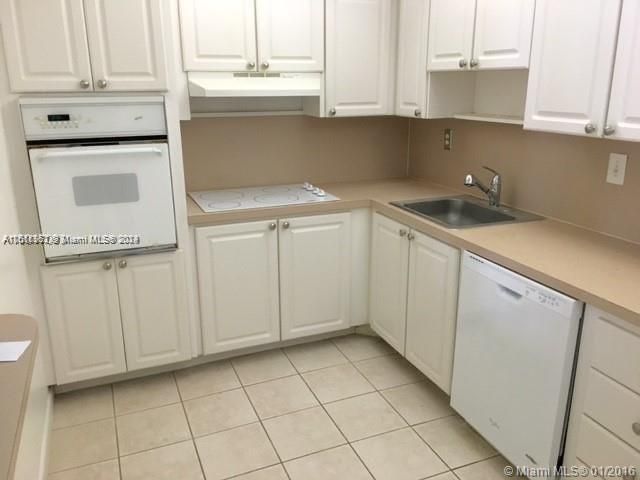 For Sale: $385,000 (1 beds, 1 baths, 1000 Square Feet)