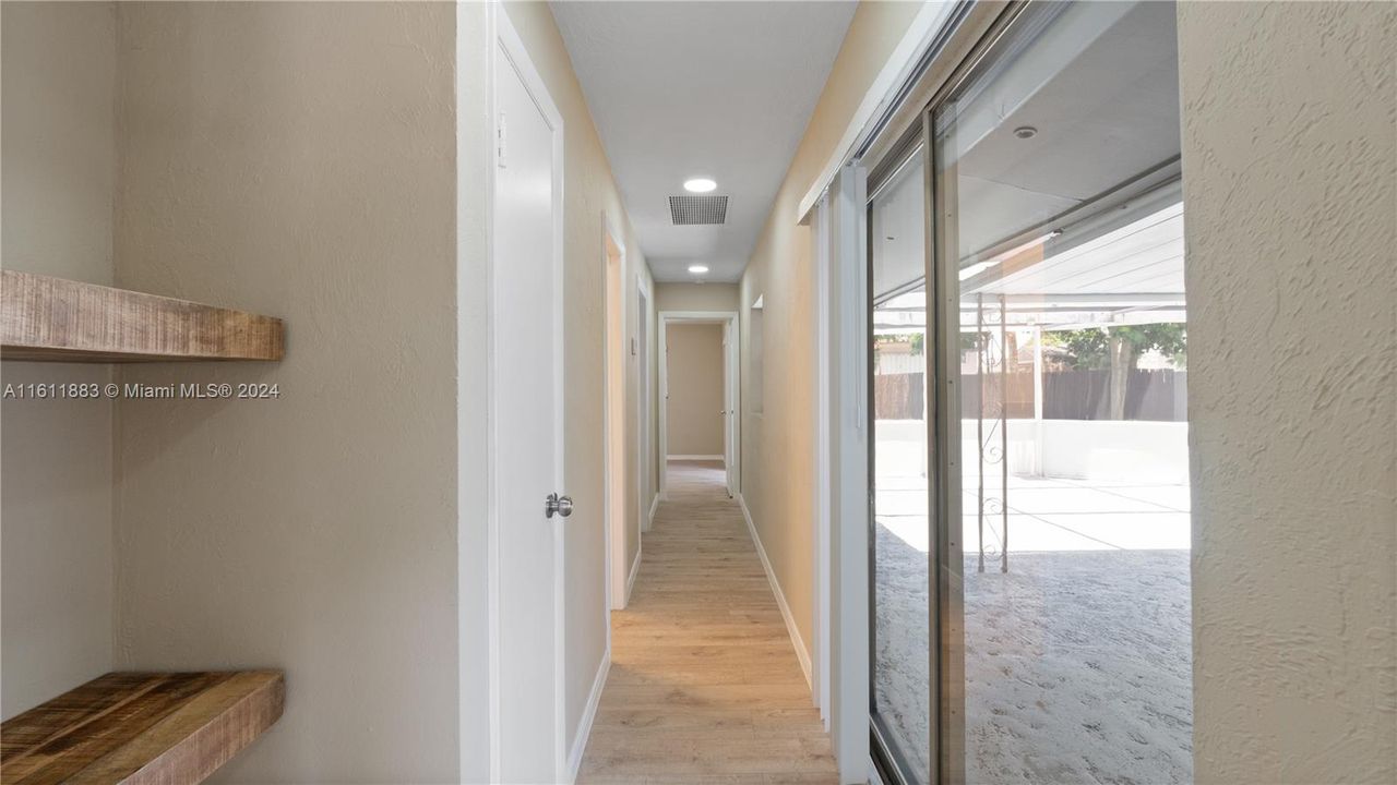 Active With Contract: $3,300 (3 beds, 2 baths, 1313 Square Feet)