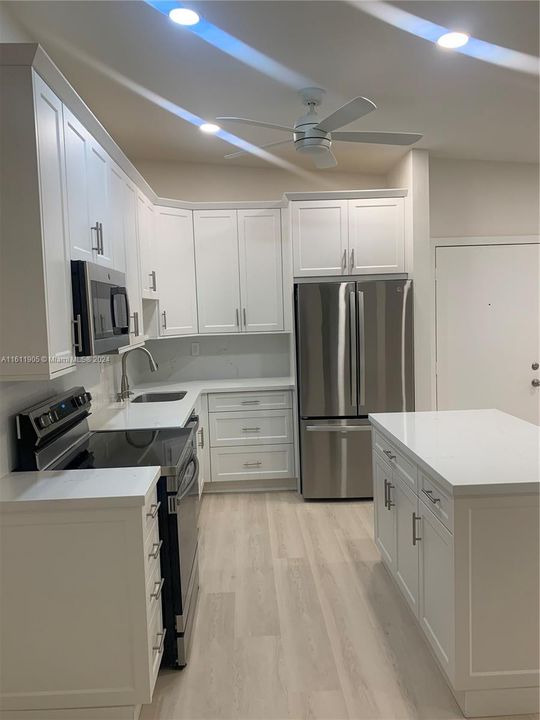 For Rent: $2,600 (2 beds, 2 baths, 1163 Square Feet)
