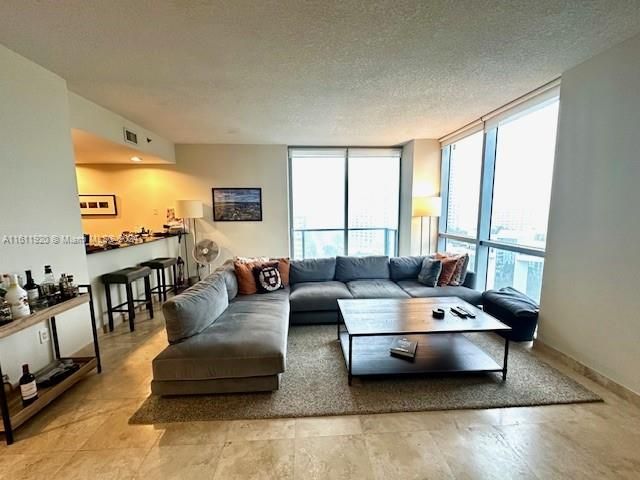 For Rent: $4,200 (2 beds, 2 baths, 1368 Square Feet)