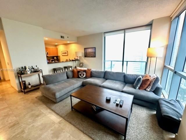 For Rent: $4,200 (2 beds, 2 baths, 1368 Square Feet)