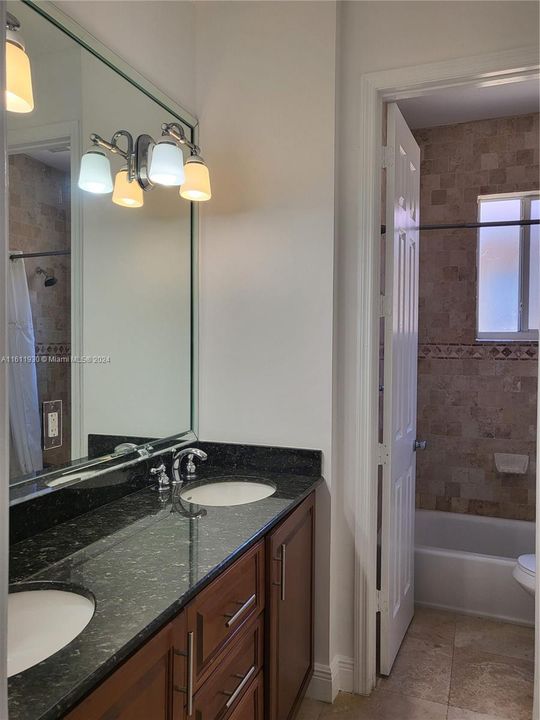 Active With Contract: $5,900 (3 beds, 2 baths, 2636 Square Feet)