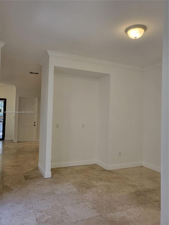 Active With Contract: $5,900 (3 beds, 2 baths, 2636 Square Feet)