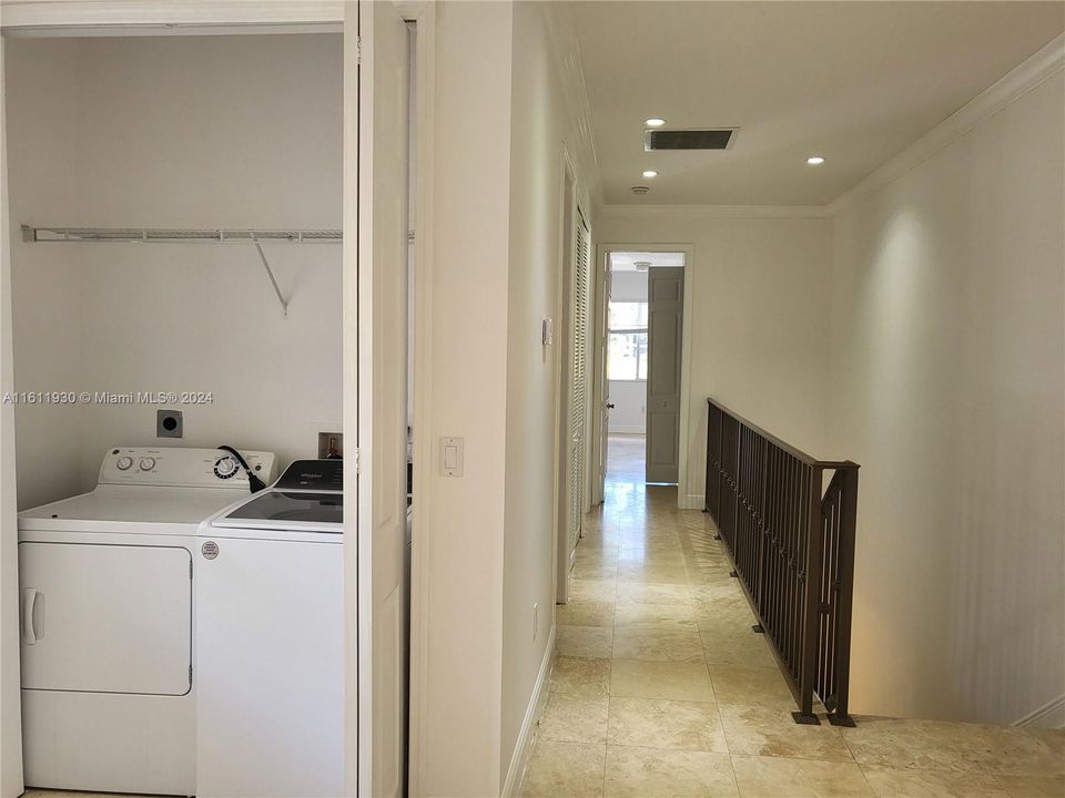 Active With Contract: $5,900 (3 beds, 2 baths, 2636 Square Feet)