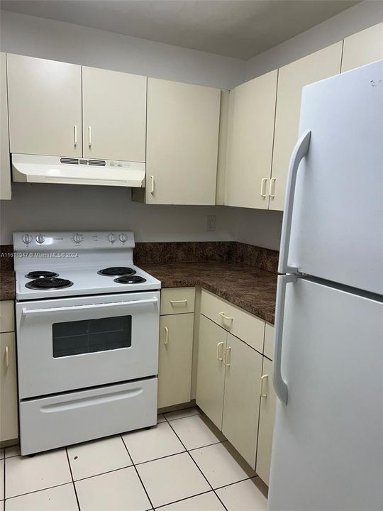 For Sale: $379,000 (3 beds, 2 baths, 1229 Square Feet)