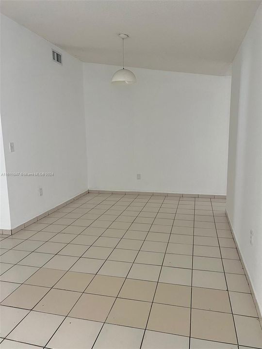 En Venta: $379,000 (3 camas, 2 baños, 1229 Pies cuadrados)