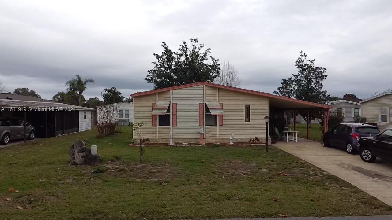 For Sale: $129,900 (2 beds, 2 baths, 1344 Square Feet)