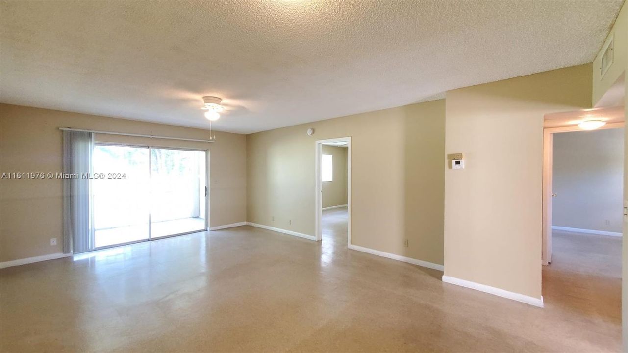 For Rent: $1,650 (2 beds, 2 baths, 930 Square Feet)