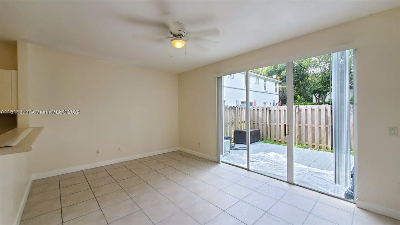 For Rent: $3,099 (3 beds, 2 baths, 1450 Square Feet)