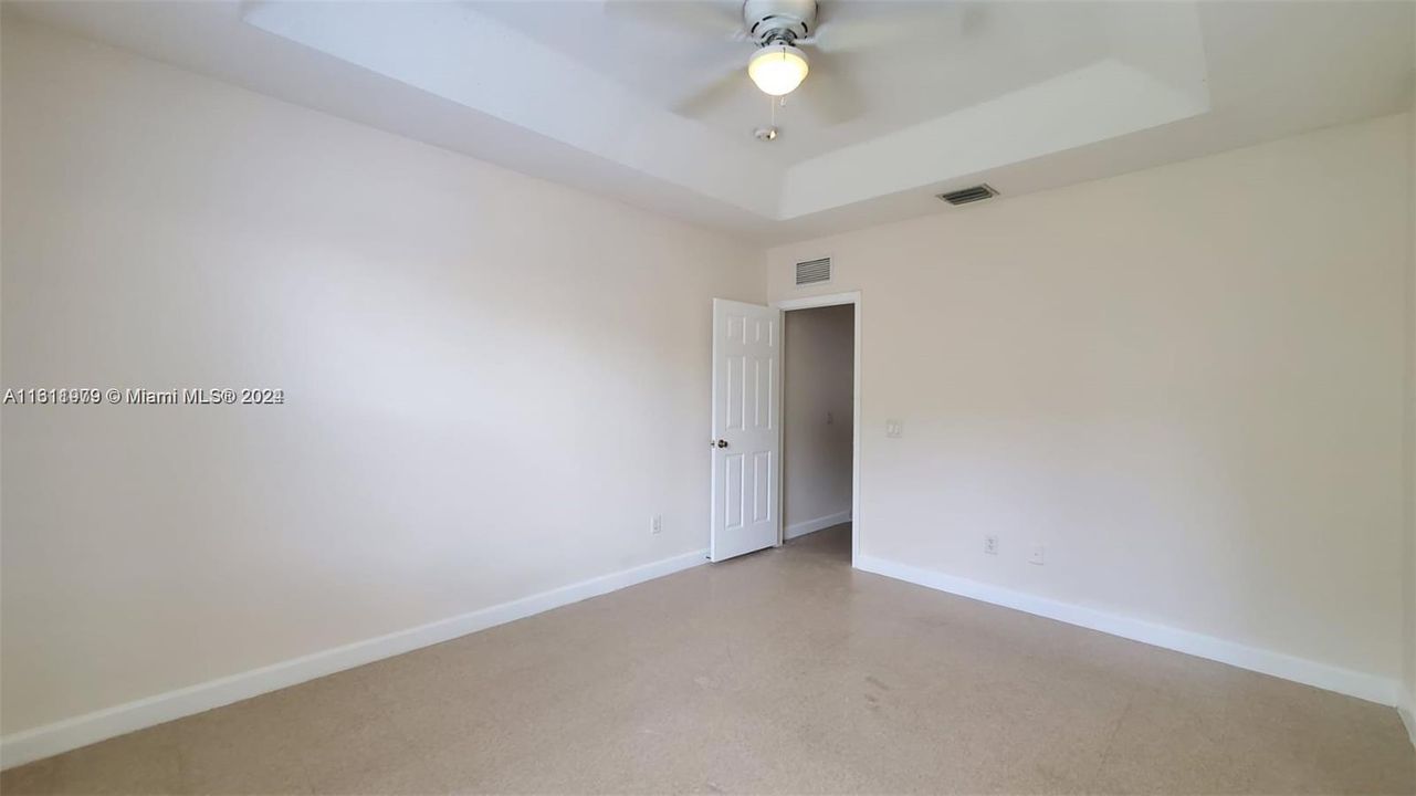 For Rent: $3,099 (3 beds, 2 baths, 1450 Square Feet)