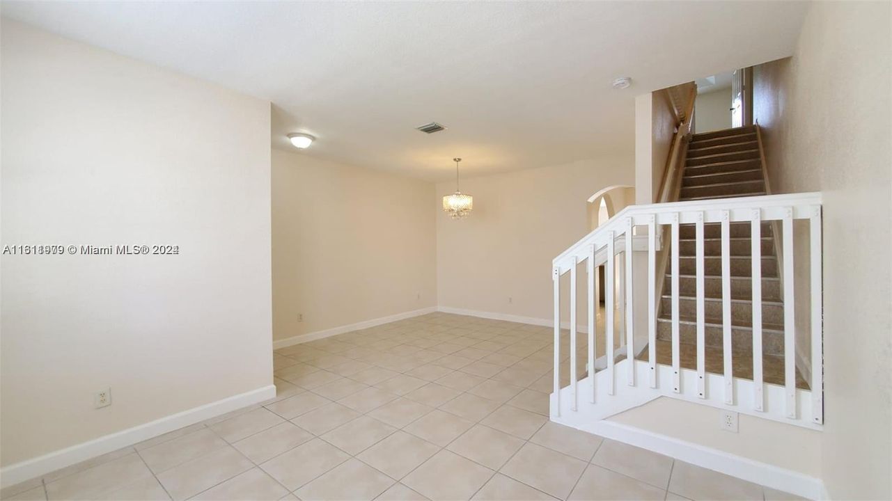 Active With Contract: $3,099 (3 beds, 2 baths, 1450 Square Feet)