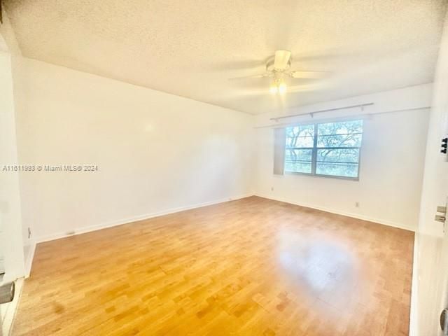 For Rent: $2,300 (2 beds, 2 baths, 1192 Square Feet)