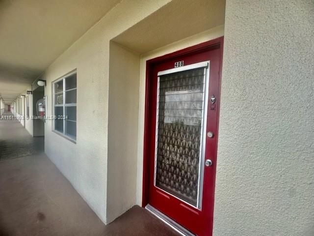 For Rent: $2,300 (2 beds, 2 baths, 1192 Square Feet)