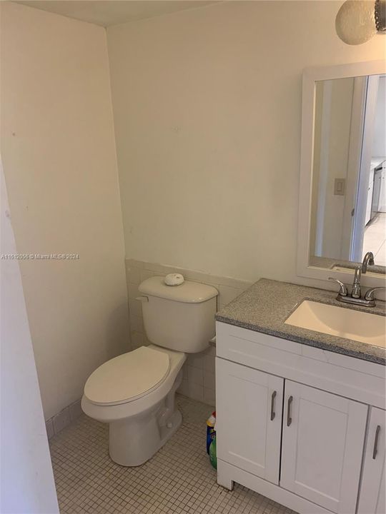 For Rent: $2,250 (2 beds, 2 baths, 1428 Square Feet)