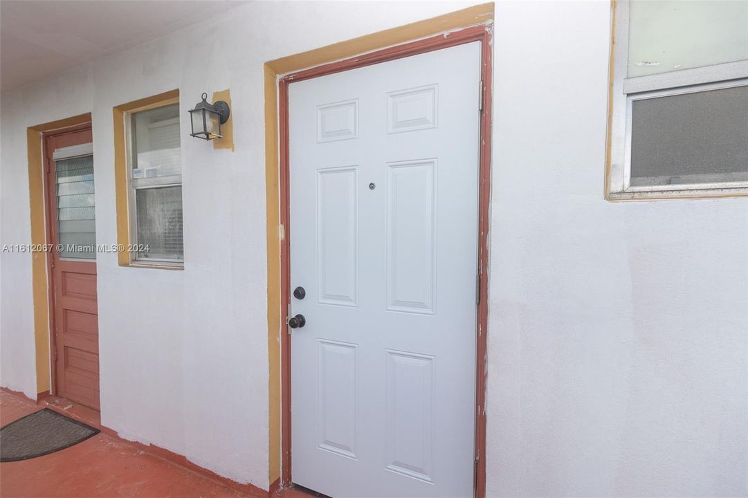 For Rent: $2,299 (3 beds, 2 baths, 1400 Square Feet)