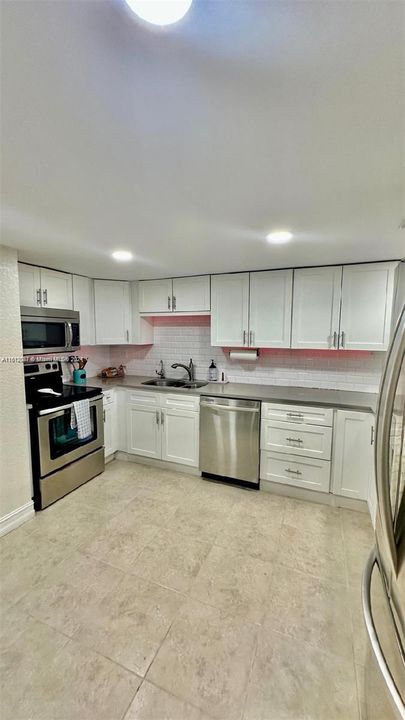 For Rent: $3,800 (3 beds, 2 baths, 1632 Square Feet)