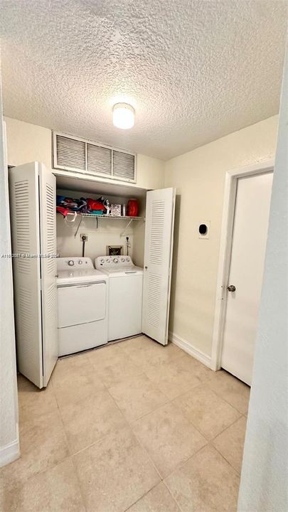 For Rent: $3,800 (3 beds, 2 baths, 1632 Square Feet)