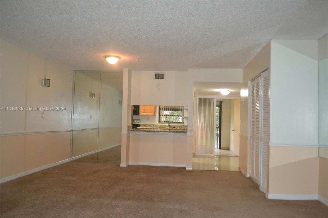 For Rent: $2,250 (2 beds, 2 baths, 1080 Square Feet)