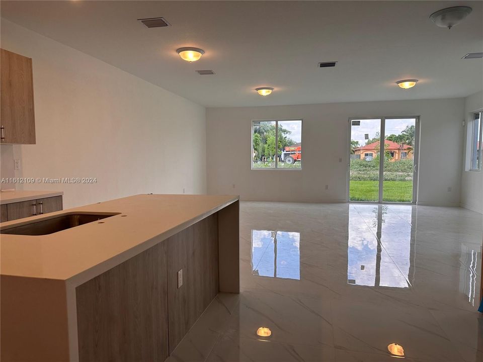 En Venta: $589,990 (5 camas, 3 baños, 0 Pies cuadrados)