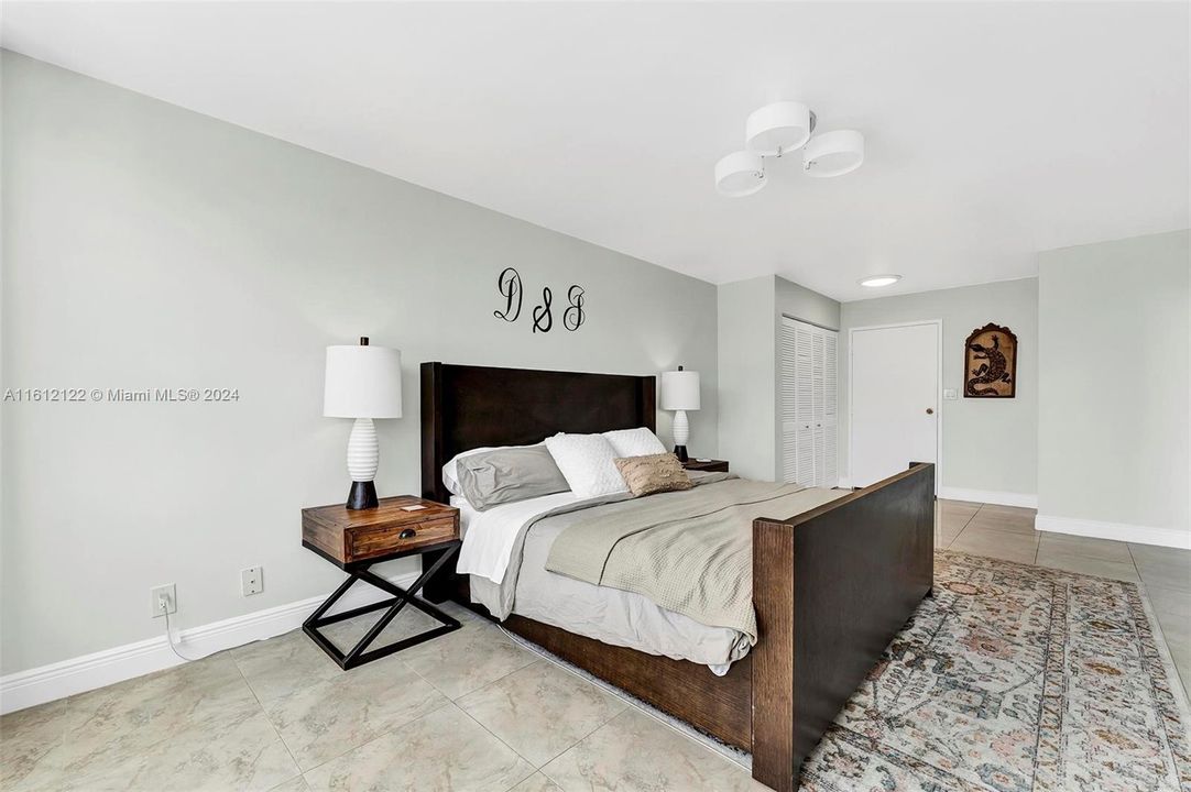 For Sale: $638,204 (2 beds, 2 baths, 1422 Square Feet)