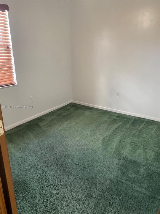 For Rent: $2,700 (3 beds, 1 baths, 1034 Square Feet)