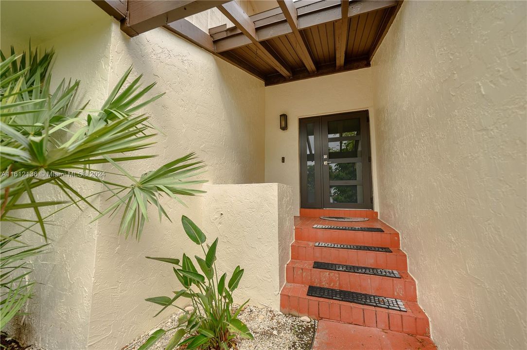 En Venta: $525,000 (2 camas, 3 baños, 1914 Pies cuadrados)