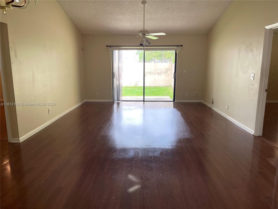 For Rent: $2,800 (3 beds, 2 baths, 1492 Square Feet)